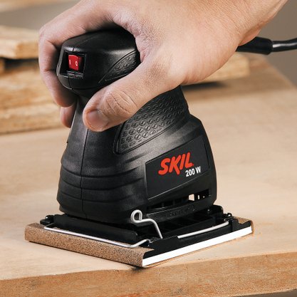 Lixadeira de Palma Skil 200W 7232