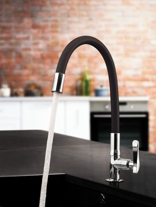Torneira Multiuso de Mesa Bica Flexível Lorenzetti 1177 B27