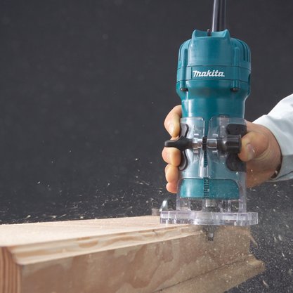 Tupia Makita 530W 3709